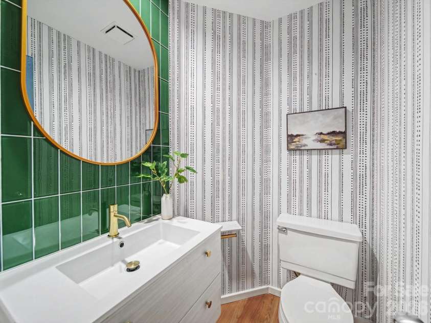 3911 Windwood Circle, Charlotte, NC 28226.  MLS# CAR4342639, YatesRealty ID 2525. 
