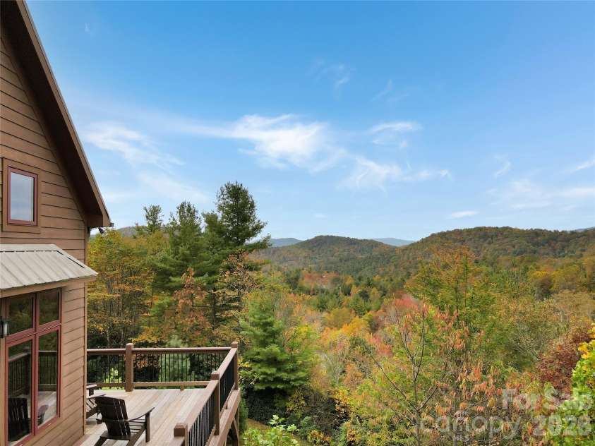 6365 Julius Drive, Newland, NC 28657.  MLS# CAR4313240, YatesRealty ID 2525. 