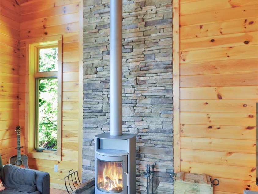 6365 Julius Drive, Newland, NC 28657.  MLS# CAR4313240, YatesRealty ID 2525. 