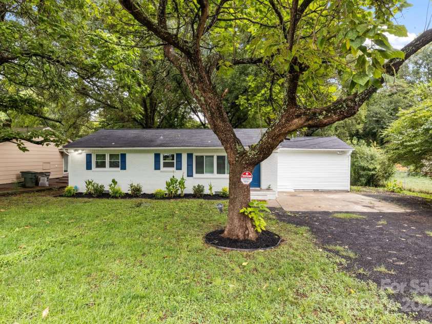 809 Miller Street, Gastonia, NC 28052.  MLS# CAR4290658, YatesRealty ID 2525. Exterior