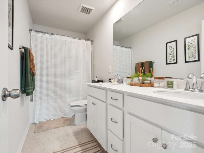 1017 Cheviot Court, Waxhaw, NC 28173.  MLS# CAR4228052, YatesRealty ID 25250. 