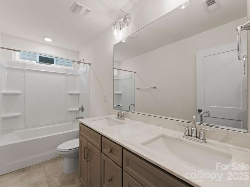 619 R L Stowe Road, Belmont, NC 28012.  MLS# CAR4329800, YatesRealty ID 25251. 