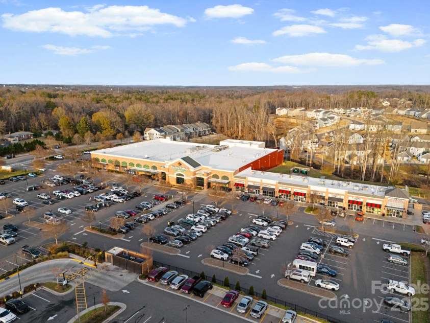 619 R L Stowe Road, Belmont, NC 28012.  MLS# CAR4329800, YatesRealty ID 25251. Located right behind the Harris Teeter shopping center 