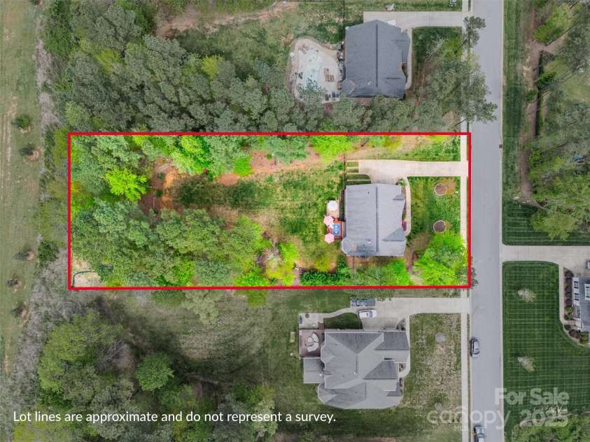 3095 Foggy Hollow Lane, Clover, SC 29710.  MLS# CAR4243248, YatesRealty ID 25252. 0.8 acre lot