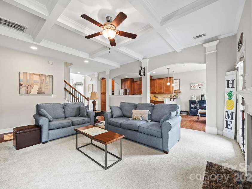 3095 Foggy Hollow Lane, Clover, SC 29710.  MLS# CAR4243248, YatesRealty ID 25252. Open floorplan with kitchen, great room and breakfast nook