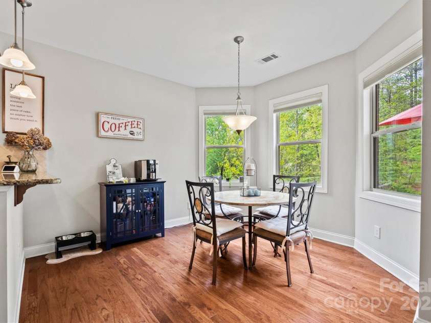 3095 Foggy Hollow Lane, Clover, SC 29710.  MLS# CAR4243248, YatesRealty ID 25252. Sunny breakfast nook overlooking the private yard