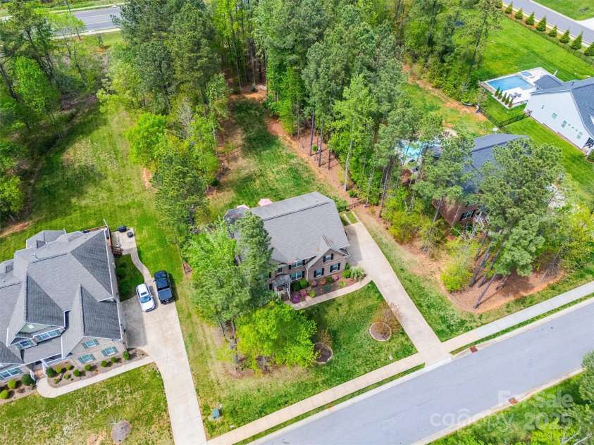 3095 Foggy Hollow Lane, Clover, SC 29710.  MLS# CAR4243248, YatesRealty ID 25252. You will love all the privacy this home offers!!