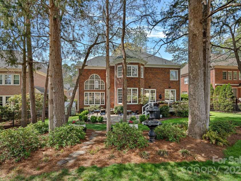 18418 Turnberry Court, Davidson, NC 28036.  MLS# CAR4244306, YatesRealty ID 25253. 