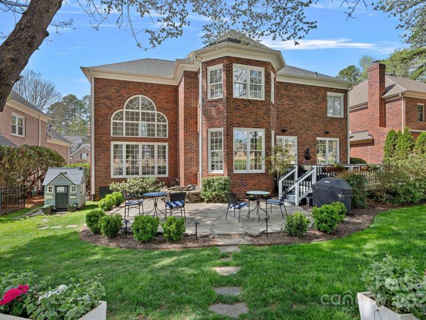 18418 Turnberry Court, Davidson, NC 28036.  MLS# CAR4244306, YatesRealty ID 25253. 