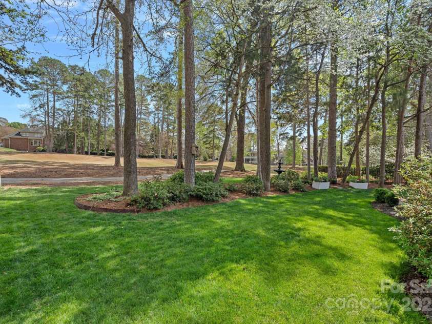 18418 Turnberry Court, Davidson, NC 28036.  MLS# CAR4244306, YatesRealty ID 25253. 