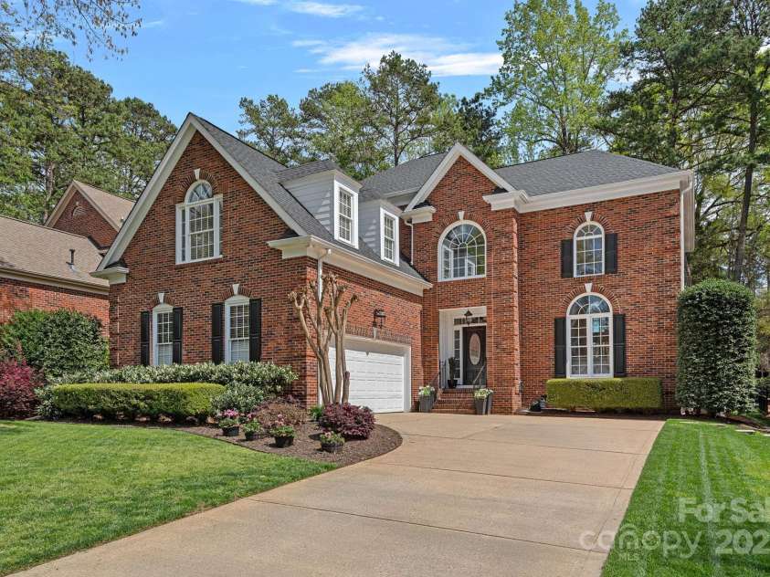18418 Turnberry Court, Davidson, NC 28036.  MLS# CAR4244306, YatesRealty ID 25253. 