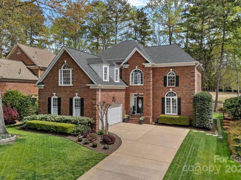 18418 Turnberry Court, Davidson, NC 28036.  MLS# CAR4244306, YatesRealty ID 25253. 