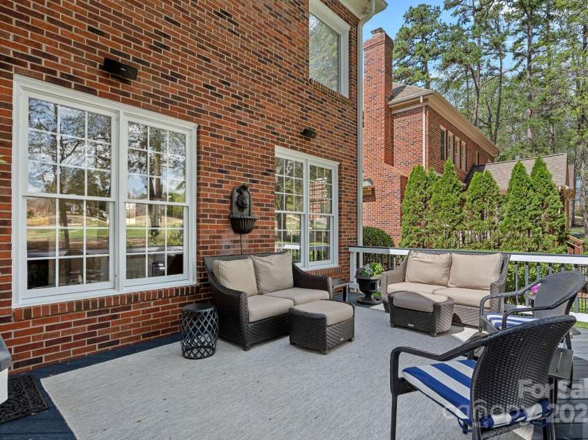18418 Turnberry Court, Davidson, NC 28036.  MLS# CAR4244306, YatesRealty ID 25253. Backyard Deck