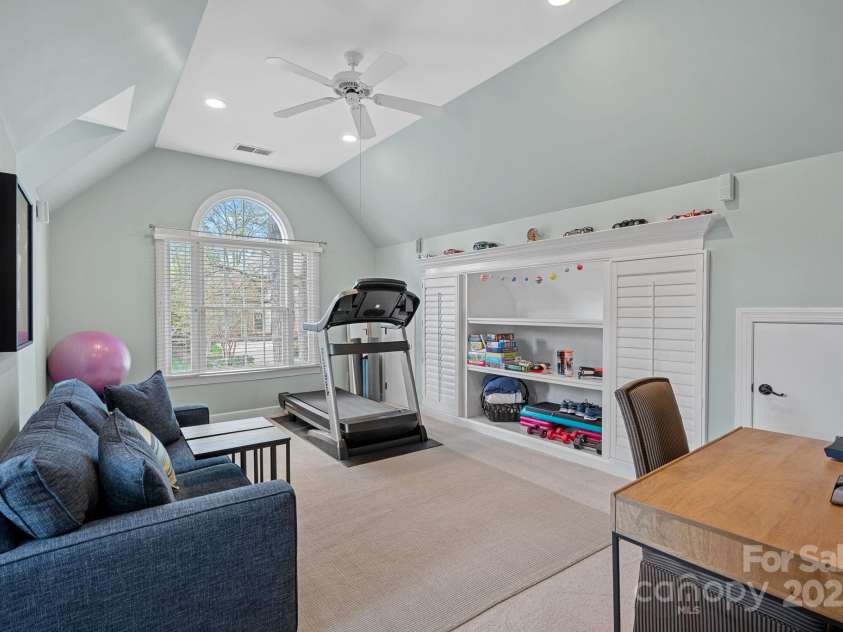 18418 Turnberry Court, Davidson, NC 28036.  MLS# CAR4244306, YatesRealty ID 25253. Bonus Room