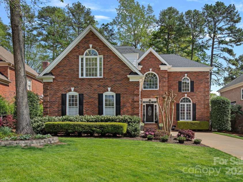 18418 Turnberry Court, Davidson, NC 28036.  MLS# CAR4244306, YatesRealty ID 25253. Front Elevation