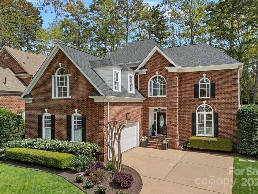 18418 Turnberry Court, Davidson, NC 28036.  MLS# CAR4244306, YatesRealty ID 25253. Front View