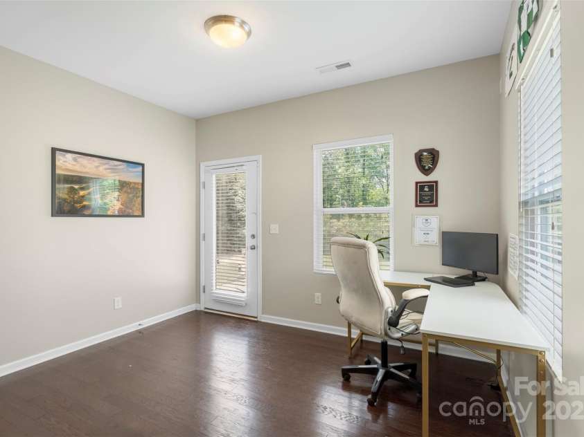 2214 Laurens Drive, Concord, NC 28027.  MLS# CAR4251337, YatesRealty ID 25254. 