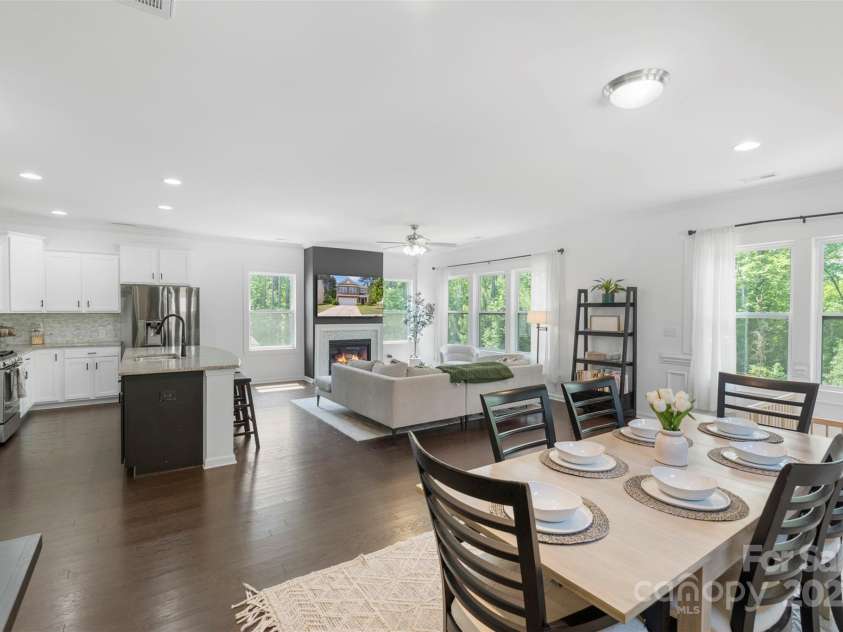 2214 Laurens Drive, Concord, NC 28027.  MLS# CAR4251337, YatesRealty ID 25254. 