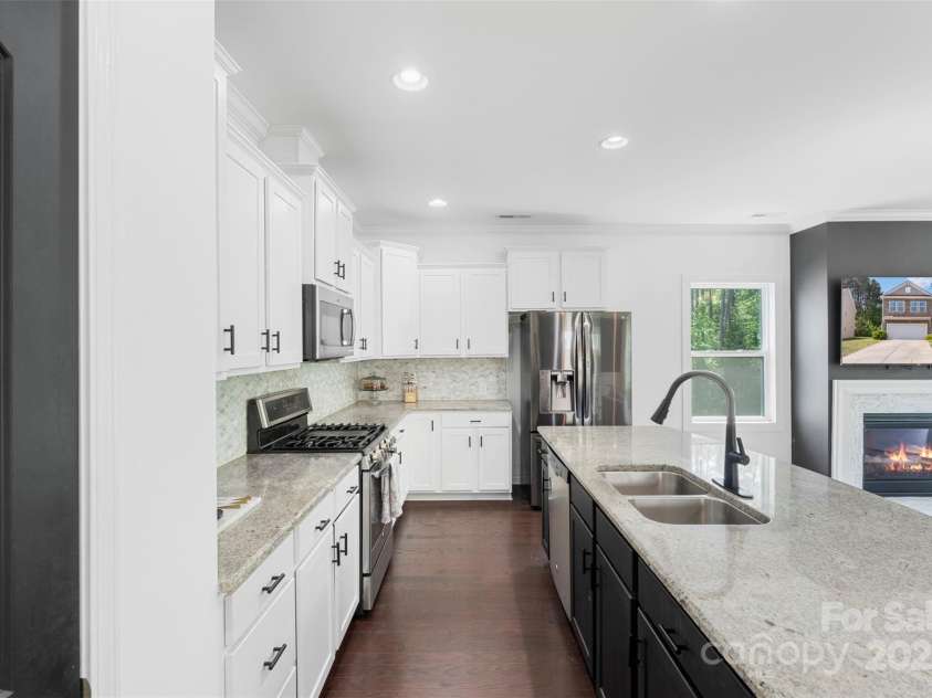 2214 Laurens Drive, Concord, NC 28027.  MLS# CAR4251337, YatesRealty ID 25254. 