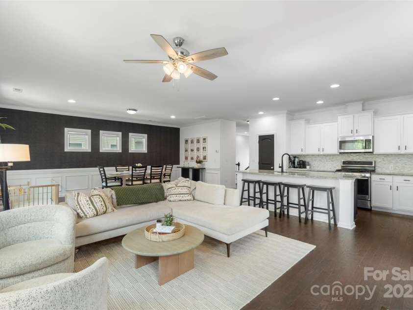 2214 Laurens Drive, Concord, NC 28027.  MLS# CAR4251337, YatesRealty ID 25254. 