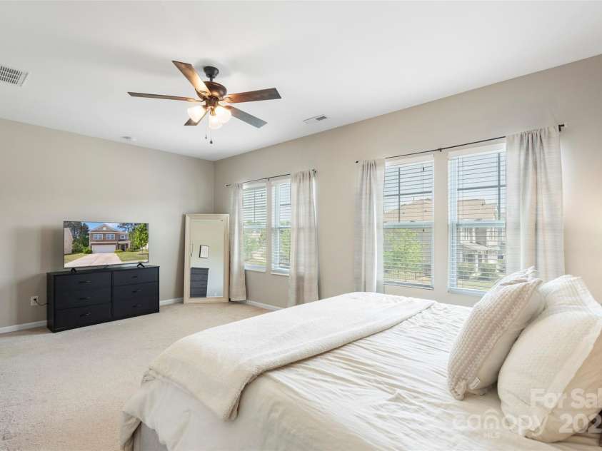 2214 Laurens Drive, Concord, NC 28027.  MLS# CAR4251337, YatesRealty ID 25254. 