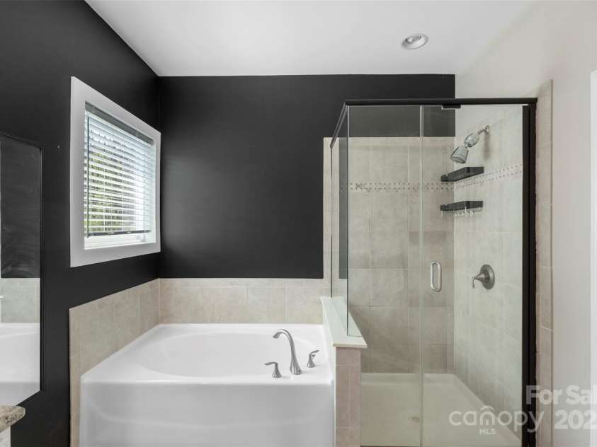 2214 Laurens Drive, Concord, NC 28027.  MLS# CAR4251337, YatesRealty ID 25254. 