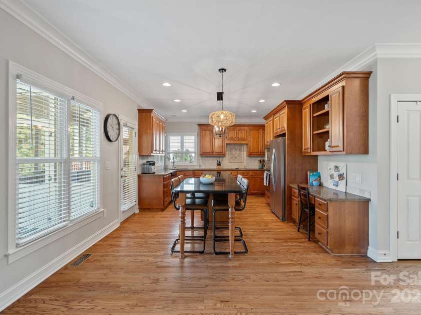 19679 Wooden Tee Drive, Davidson, NC 28036.  MLS# CAR4258951, YatesRealty ID 25255. 