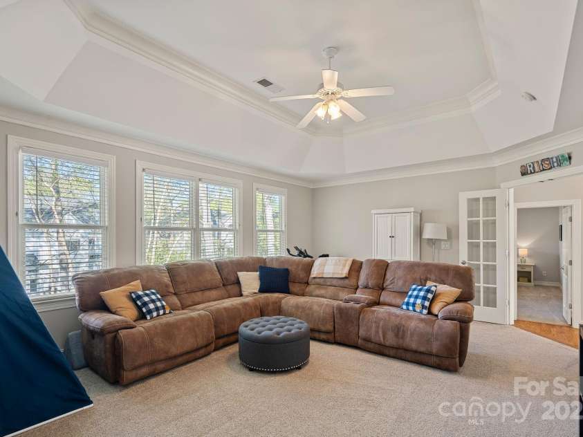 19679 Wooden Tee Drive, Davidson, NC 28036.  MLS# CAR4258951, YatesRealty ID 25255. 