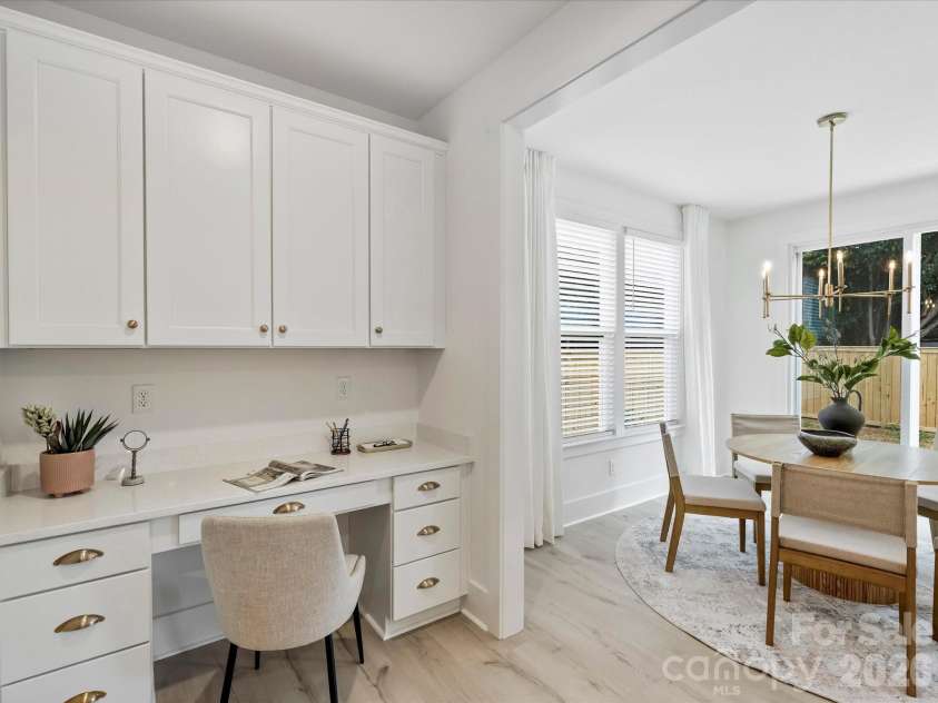 1125 35th Street, Charlotte, NC 28205.  MLS# CAR4385201, YatesRealty ID 25256. 