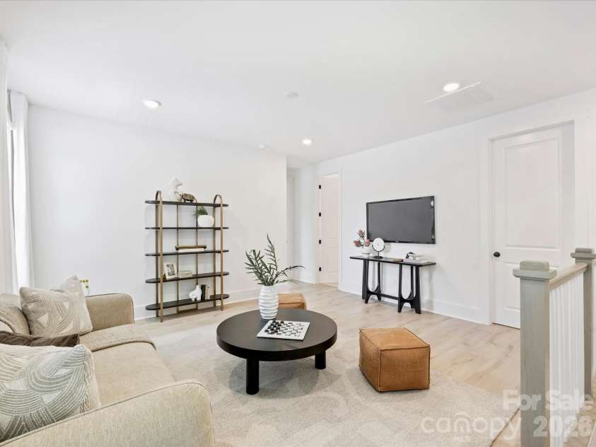 1125 35th Street, Charlotte, NC 28205.  MLS# CAR4385201, YatesRealty ID 25256. 