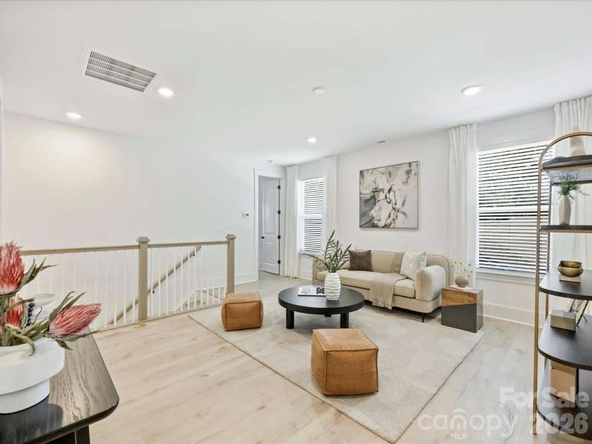 1125 35th Street, Charlotte, NC 28205.  MLS# CAR4385201, YatesRealty ID 25256. 