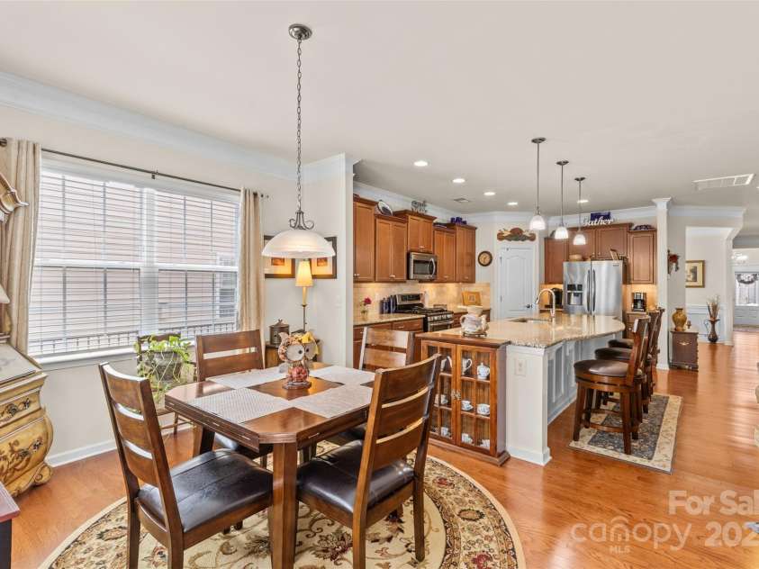 163 Carmen Way, Lancaster, SC 29720.  MLS# CAR4262630, YatesRealty ID 25256. Breakfast Area