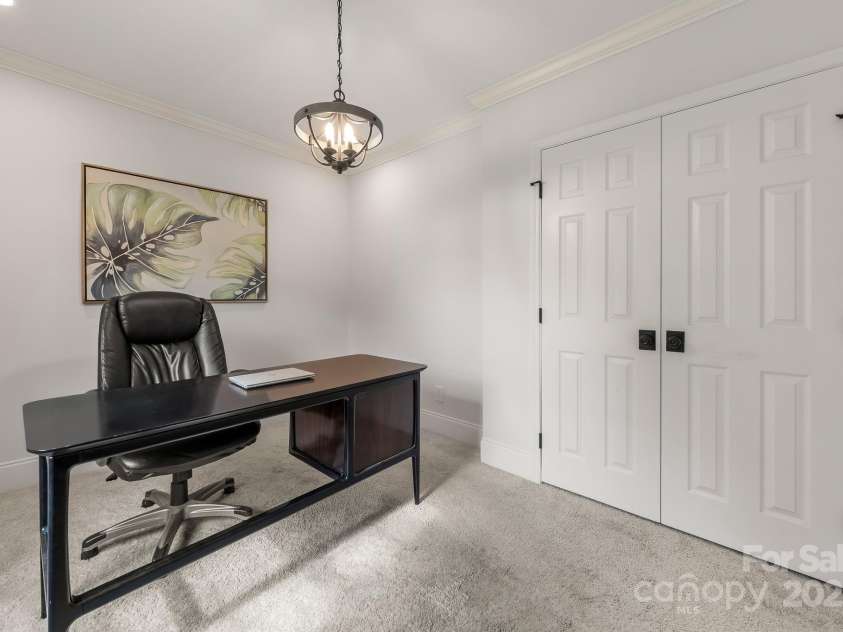 1121 Wendover Road, Charlotte, NC 28211.  MLS# CAR4310550, YatesRealty ID 25257. Bedroom 2