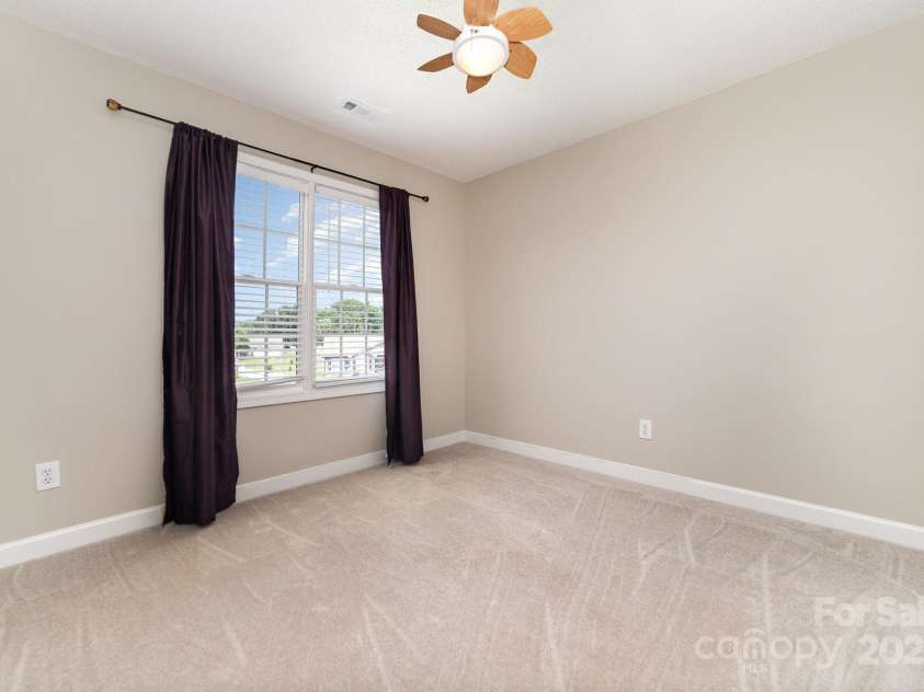 600 Capella Court, Gastonia, NC 28056.  MLS# CAR4265972, YatesRealty ID 25258. 
