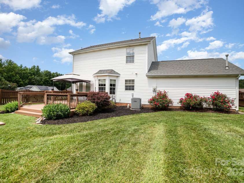 600 Capella Court, Gastonia, NC 28056.  MLS# CAR4265972, YatesRealty ID 25258. 