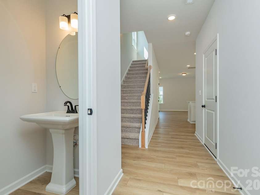 4236 Ruth Creek Court, Charlotte, NC 28216.  MLS# CAR4386261, YatesRealty ID 25259. 