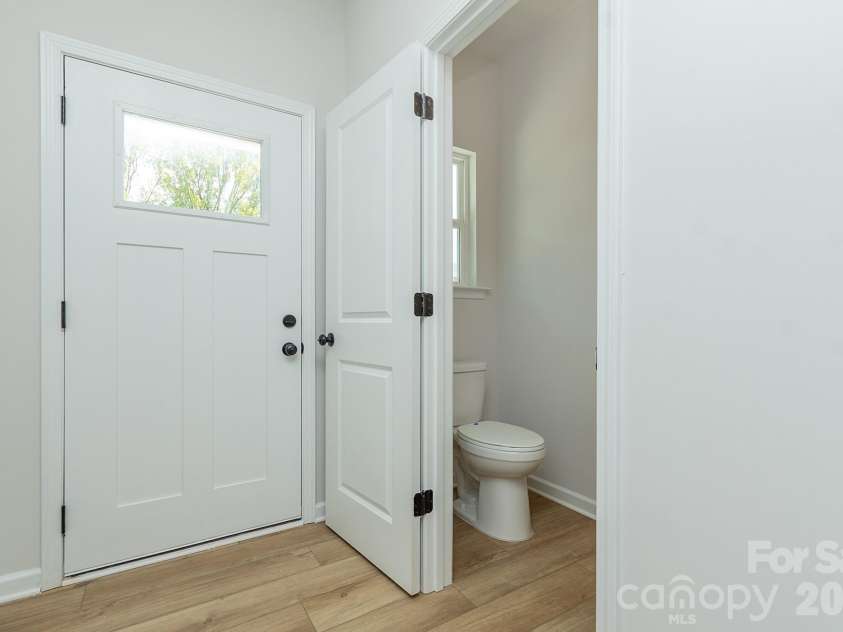 4236 Ruth Creek Court, Charlotte, NC 28216.  MLS# CAR4386261, YatesRealty ID 25259. 