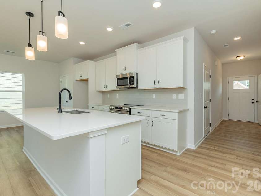 4236 Ruth Creek Court, Charlotte, NC 28216.  MLS# CAR4386261, YatesRealty ID 25259. 