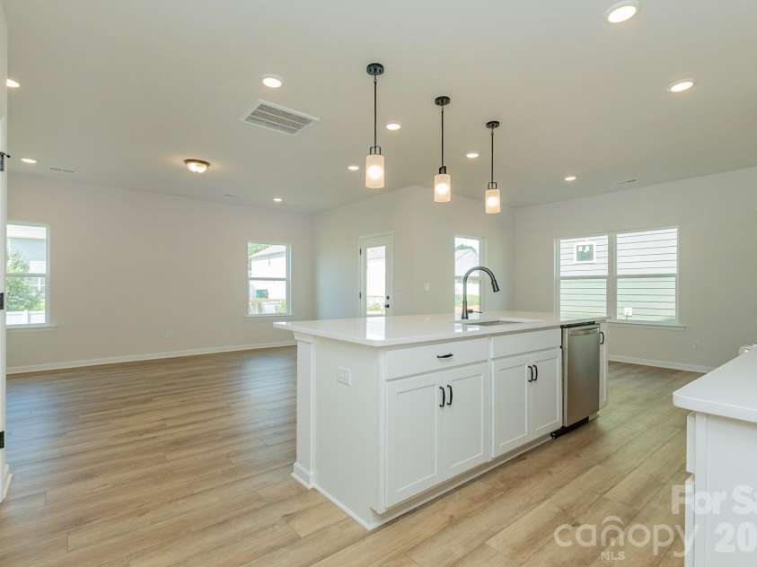 4236 Ruth Creek Court, Charlotte, NC 28216.  MLS# CAR4386261, YatesRealty ID 25259. 