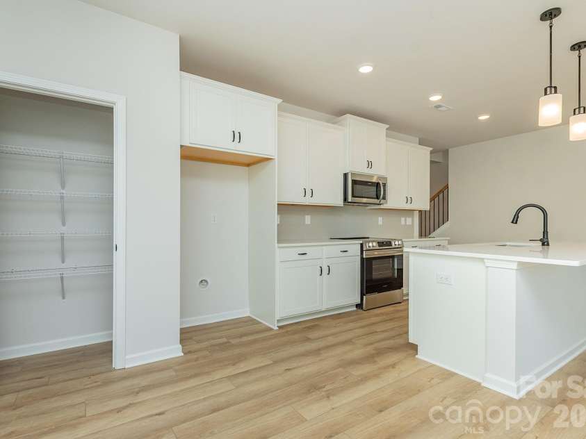 4236 Ruth Creek Court, Charlotte, NC 28216.  MLS# CAR4386261, YatesRealty ID 25259. 