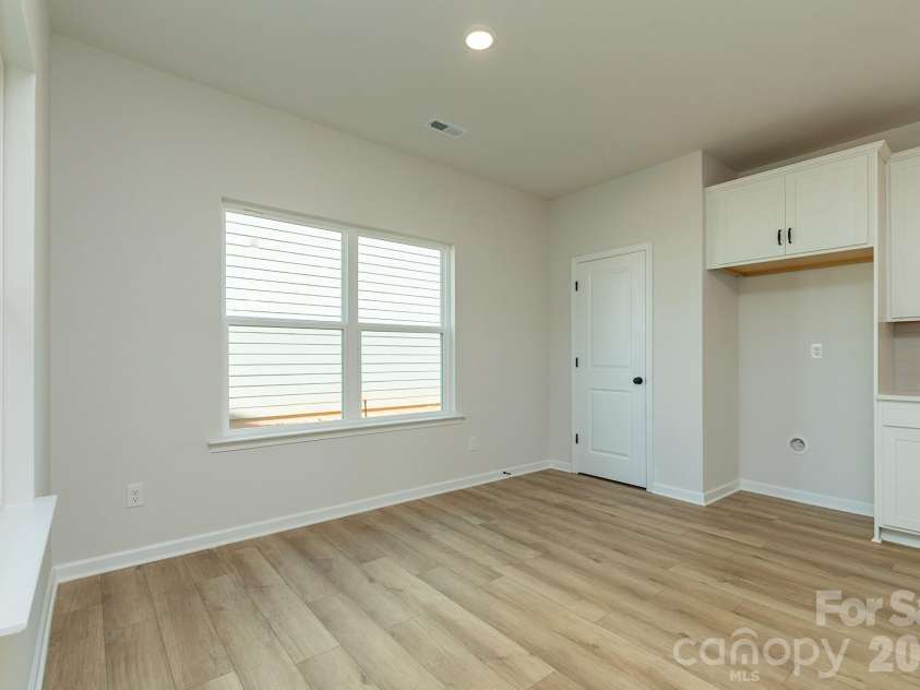 4236 Ruth Creek Court, Charlotte, NC 28216.  MLS# CAR4386261, YatesRealty ID 25259. 