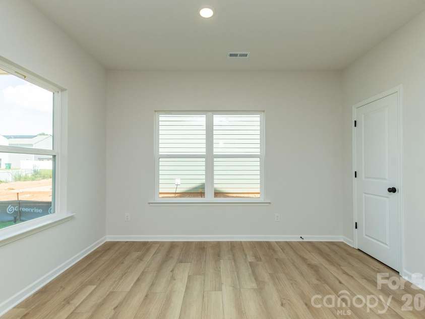 4236 Ruth Creek Court, Charlotte, NC 28216.  MLS# CAR4386261, YatesRealty ID 25259. 