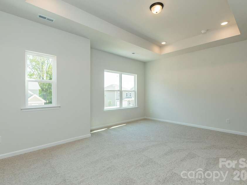 4236 Ruth Creek Court, Charlotte, NC 28216.  MLS# CAR4386261, YatesRealty ID 25259. 