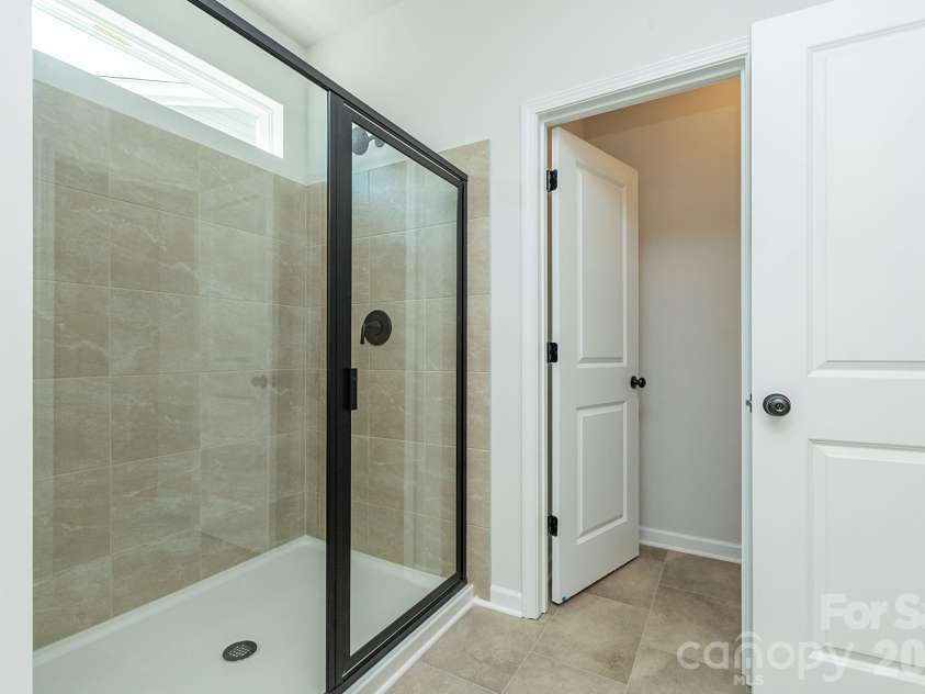 4236 Ruth Creek Court, Charlotte, NC 28216.  MLS# CAR4386261, YatesRealty ID 25259. 