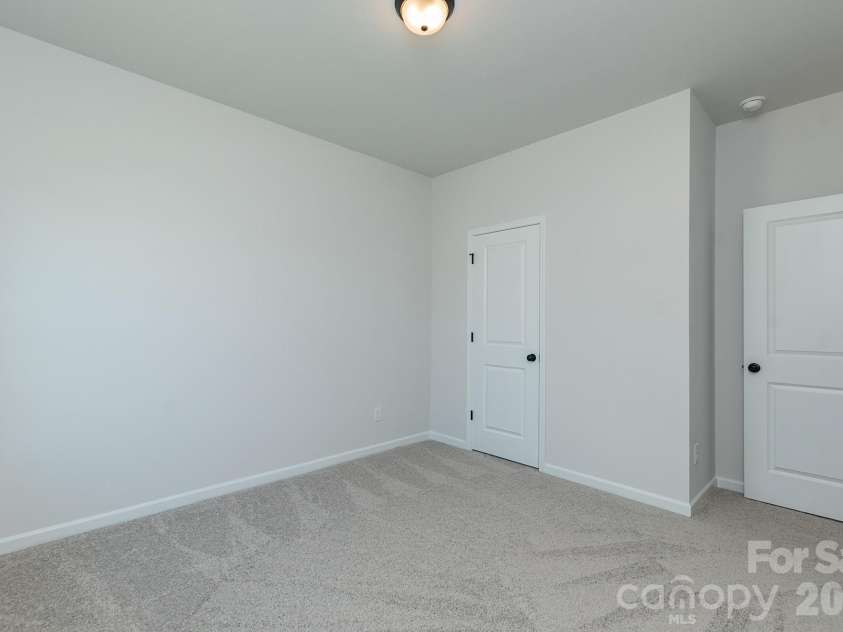 4236 Ruth Creek Court, Charlotte, NC 28216.  MLS# CAR4386261, YatesRealty ID 25259. 
