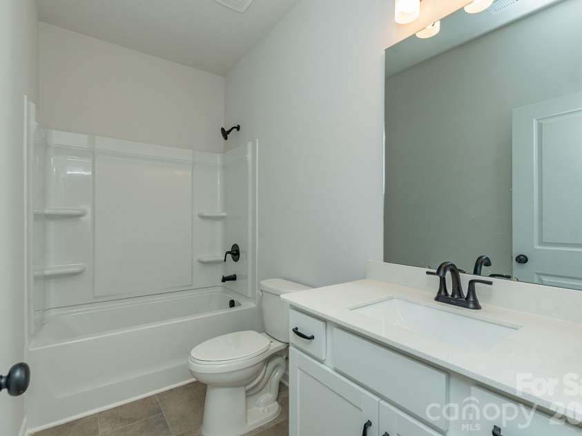4236 Ruth Creek Court, Charlotte, NC 28216.  MLS# CAR4386261, YatesRealty ID 25259. 