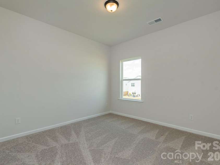 4236 Ruth Creek Court, Charlotte, NC 28216.  MLS# CAR4386261, YatesRealty ID 25259. 