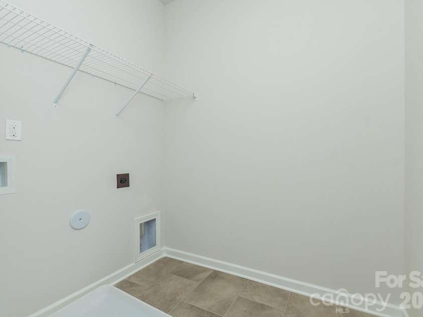 4236 Ruth Creek Court, Charlotte, NC 28216.  MLS# CAR4386261, YatesRealty ID 25259. 