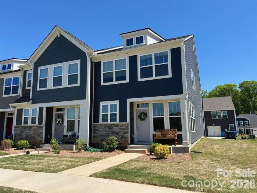 1075 South Point Road, Belmont, NC 28012.  MLS# CAR4351165, YatesRealty ID 2526. End Unit, Corner Lot!