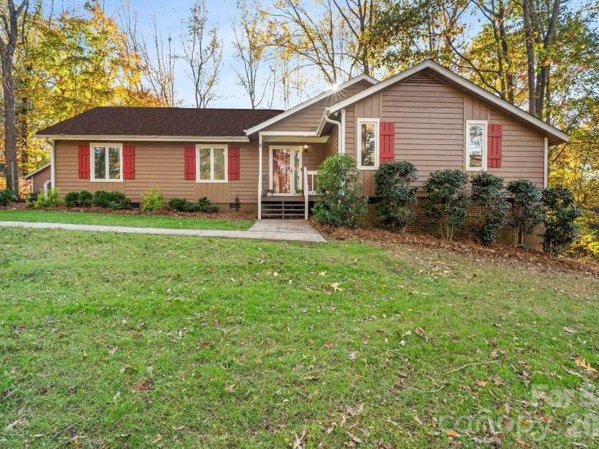 9525 Goldsmith Lane, Mint Hill, NC 28227.  MLS# CAR4333829, YatesRealty ID 2526. Front Exterior